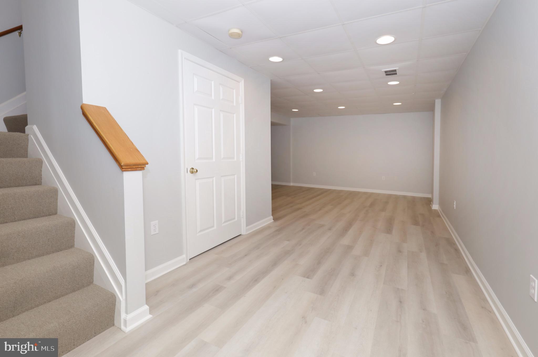 CROSSPOINTE - Residential