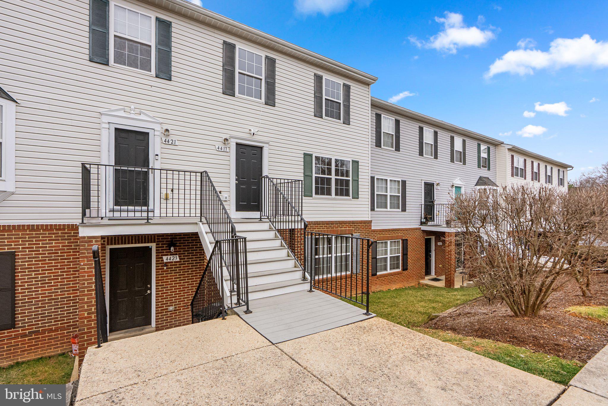 4419 BLUE HERON WAY
