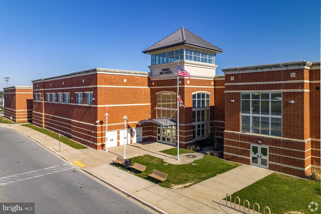 LAKE LINGANORE TOWN CENTER - Residential