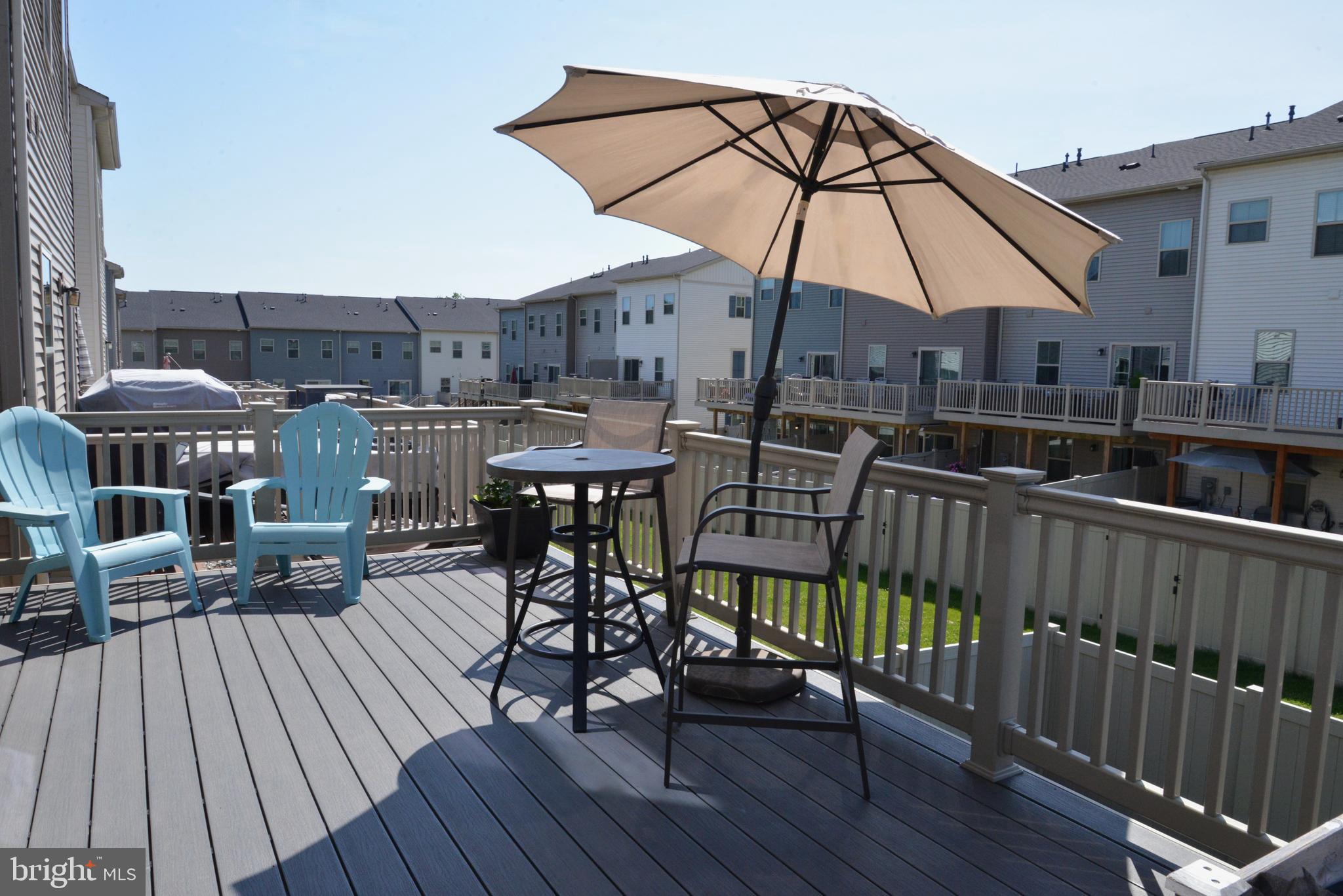 LAKE LINGANORE TOWN CENTER - Residential
