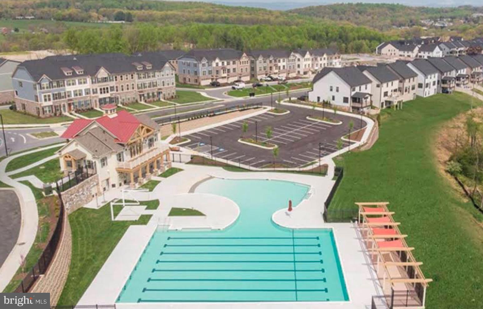 LAKE LINGANORE TOWN CENTER - Residential