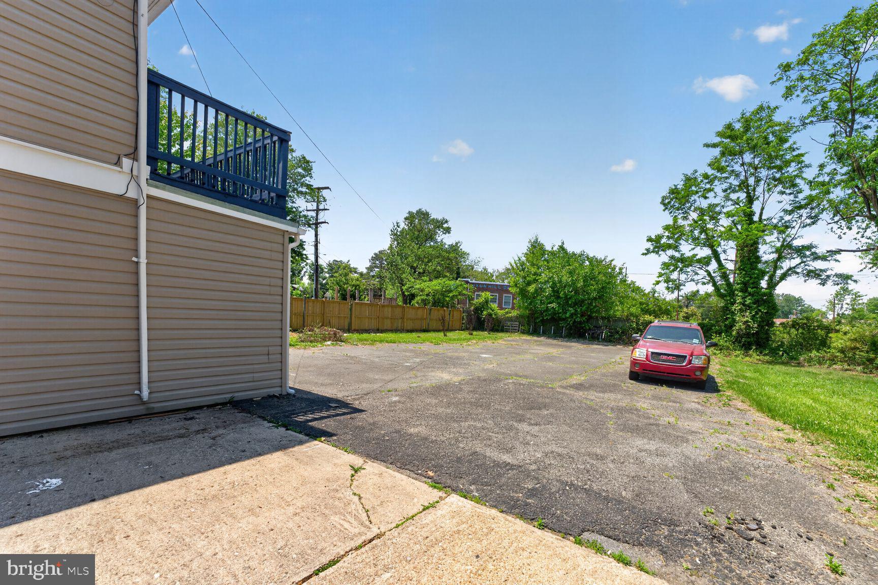 7205 LIVINGSTON ROAD
