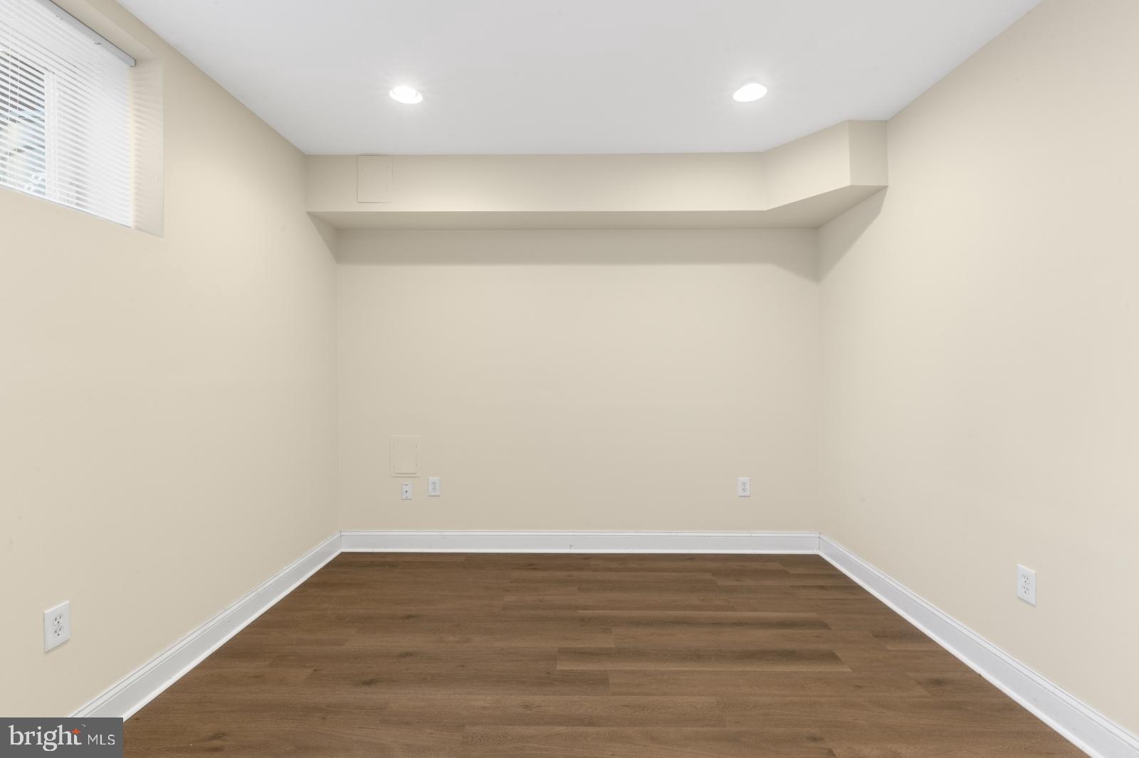 GRADUATE HOSPITAL - Residential Lease