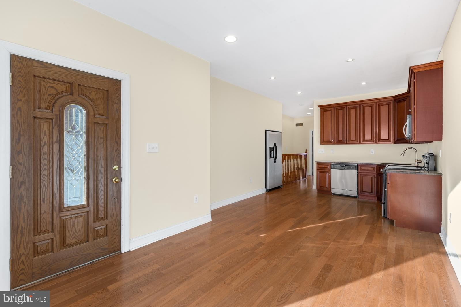 GRADUATE HOSPITAL - Residential Lease