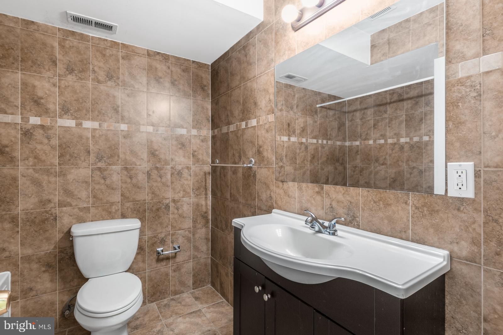 GRADUATE HOSPITAL - Residential Lease