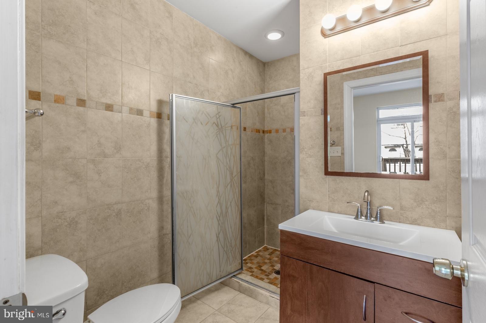 GRADUATE HOSPITAL - Residential Lease