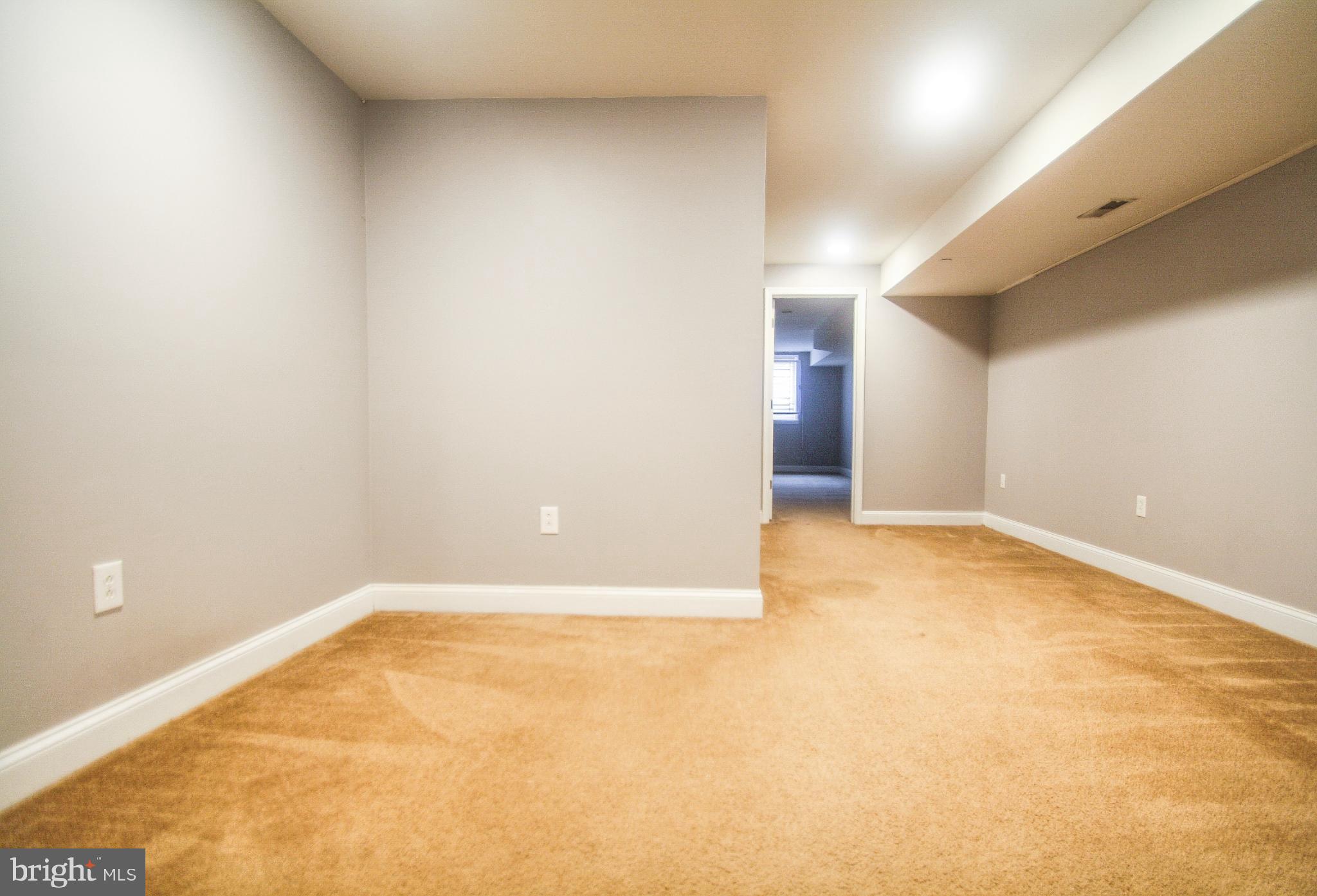 TEMPLE UNIVERSITY - Residential Lease