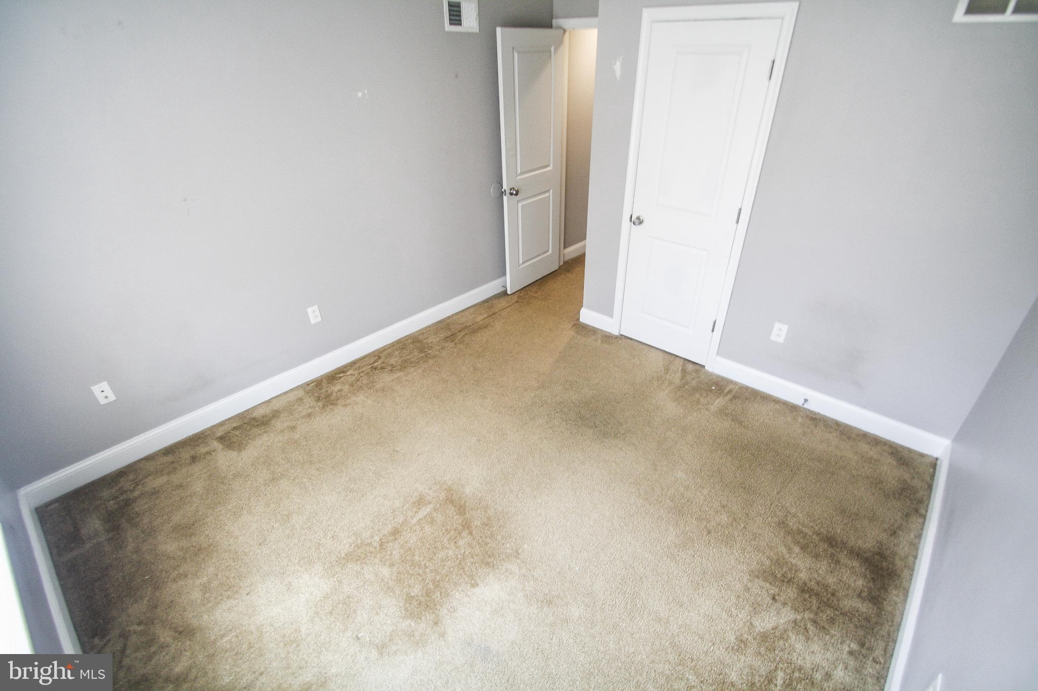 TEMPLE UNIVERSITY - Residential Lease