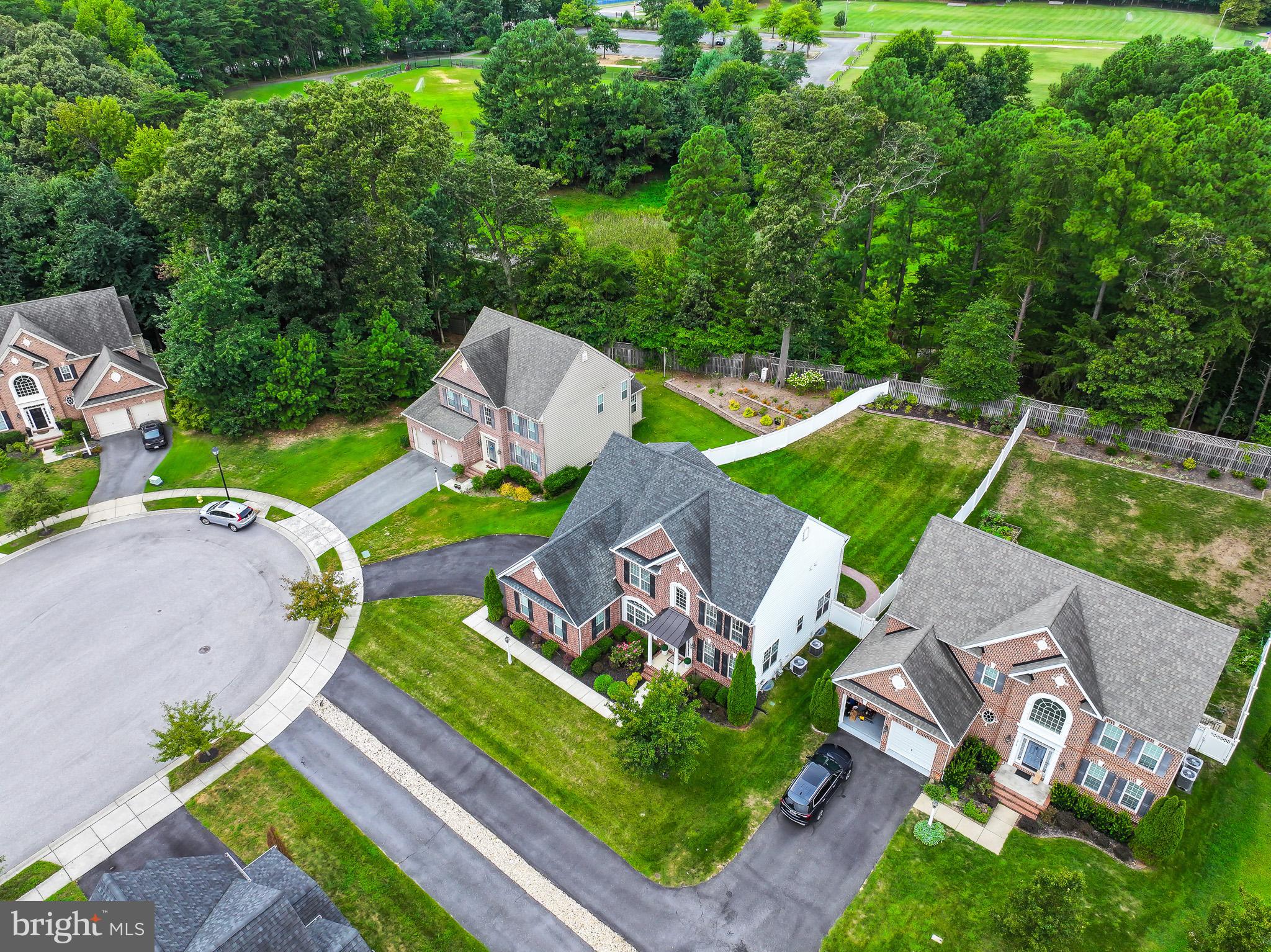 TURNBURY RUN AT ZEBRON - Residential