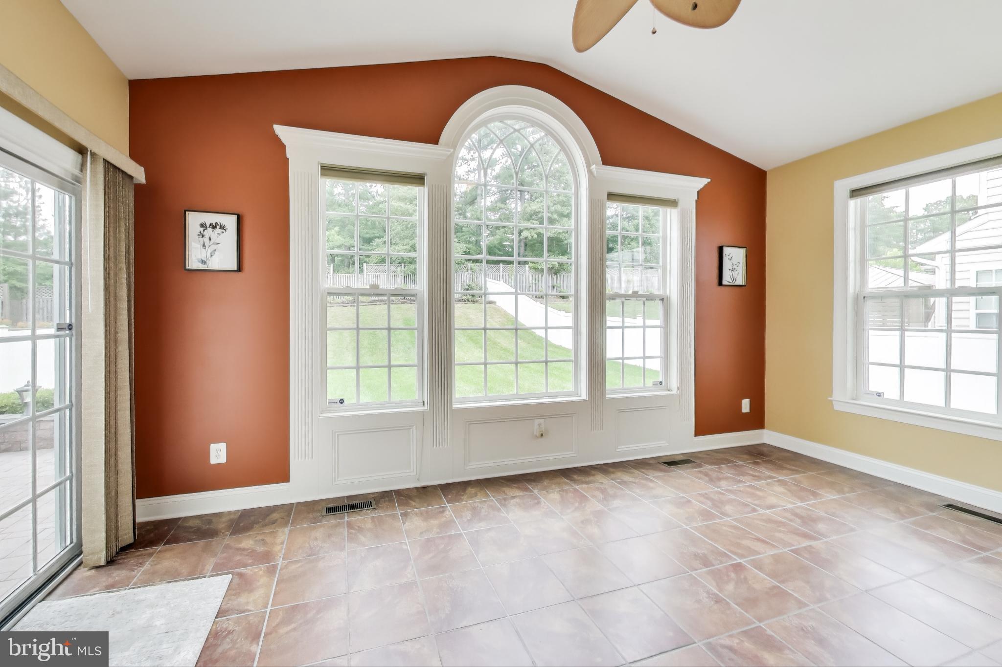 TURNBURY RUN AT ZEBRON - Residential