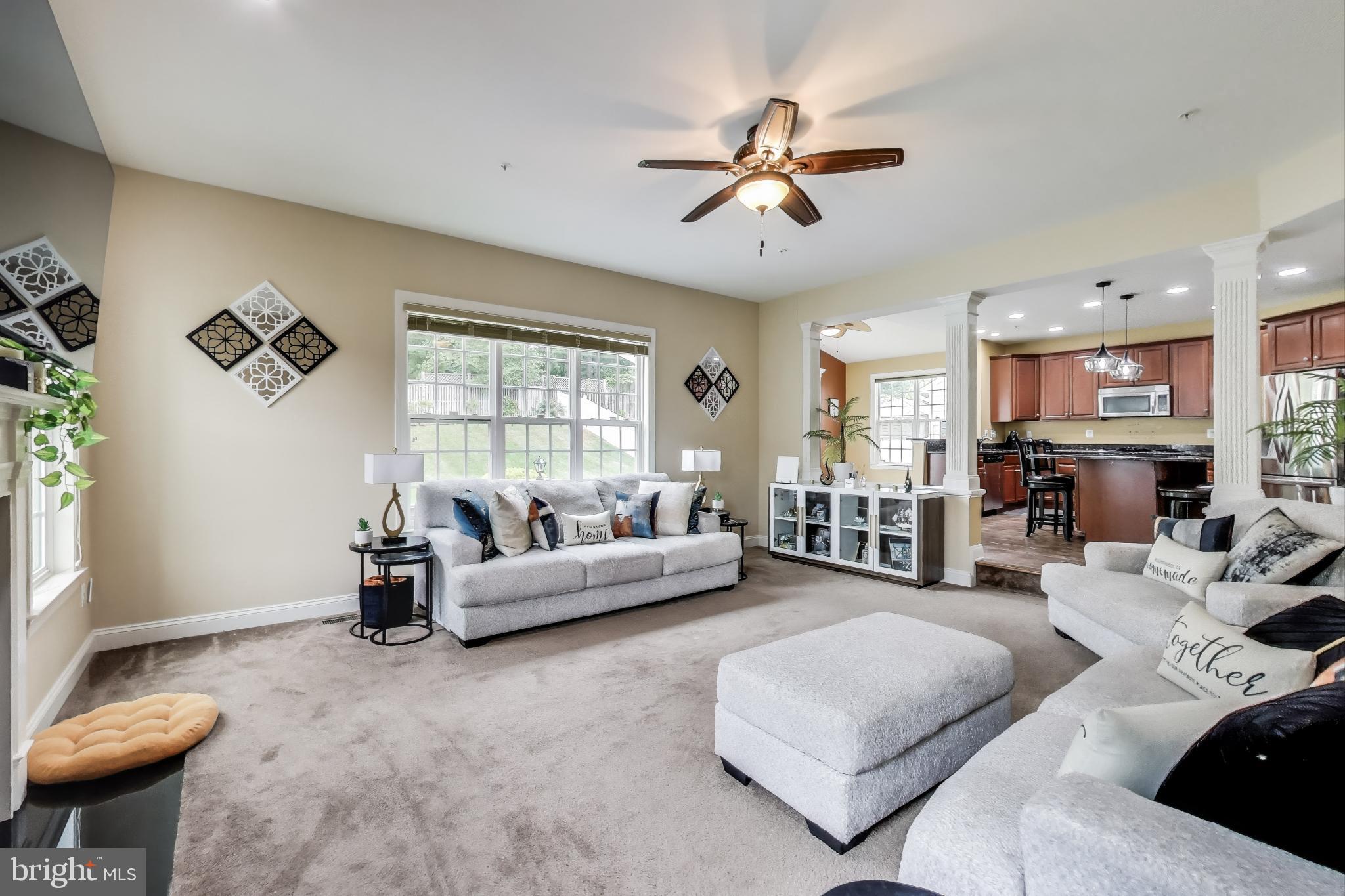 TURNBURY RUN AT ZEBRON - Residential