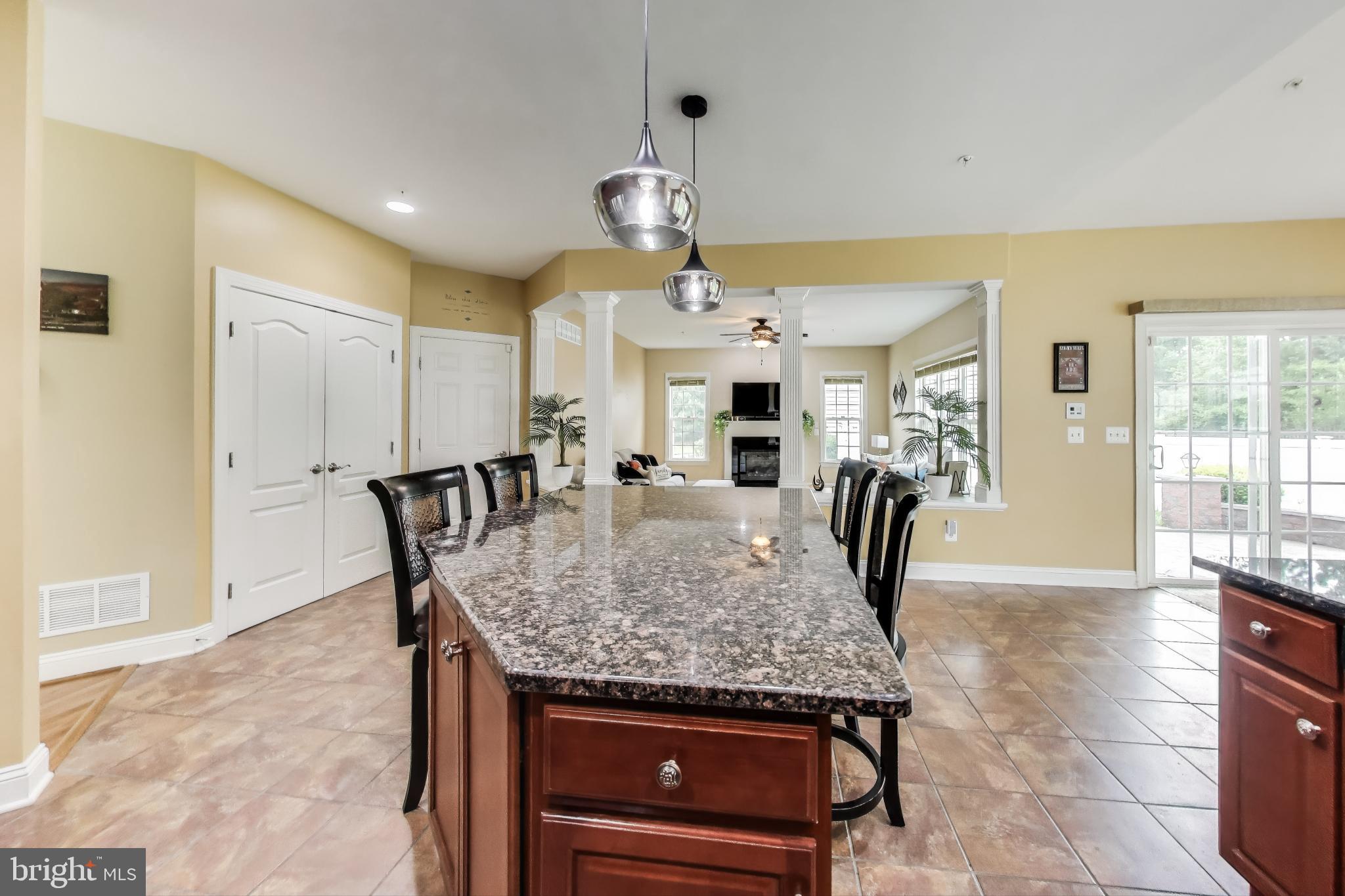 TURNBURY RUN AT ZEBRON - Residential