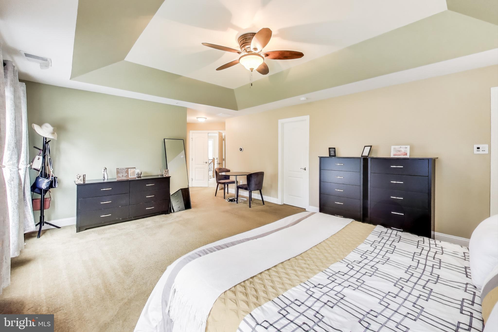 TURNBURY RUN AT ZEBRON - Residential