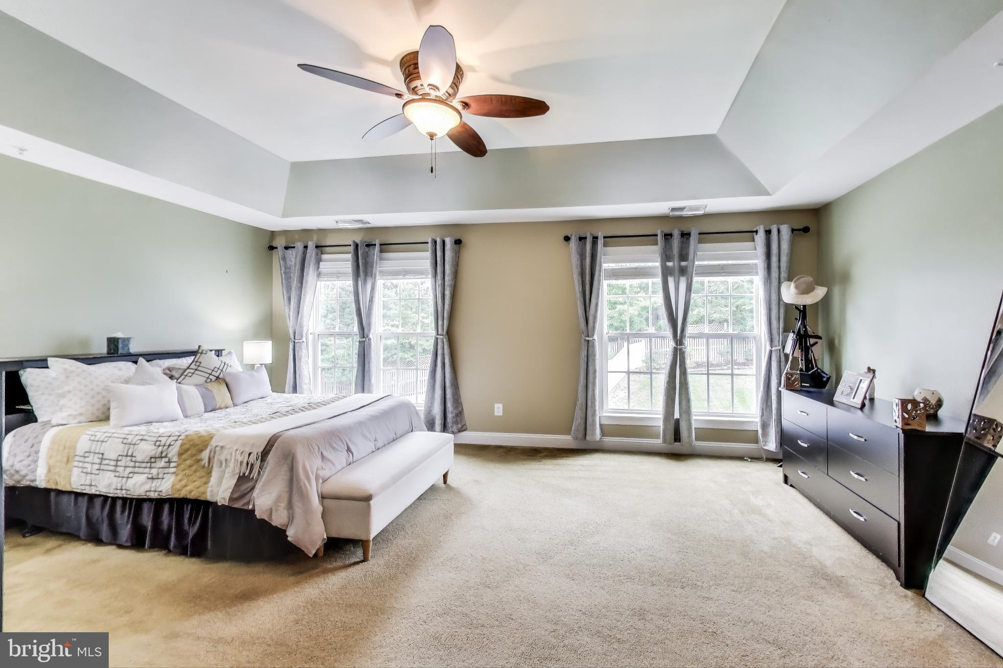 TURNBURY RUN AT ZEBRON - Residential