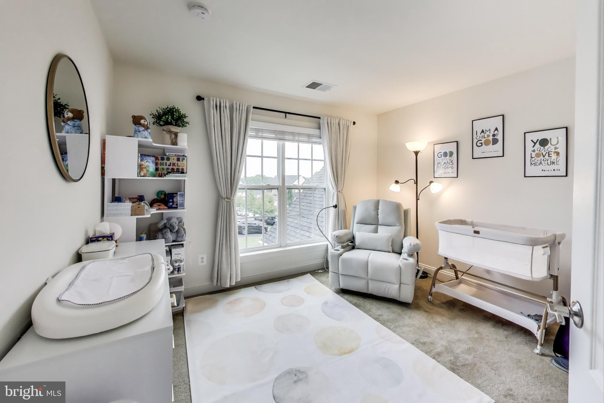 TURNBURY RUN AT ZEBRON - Residential