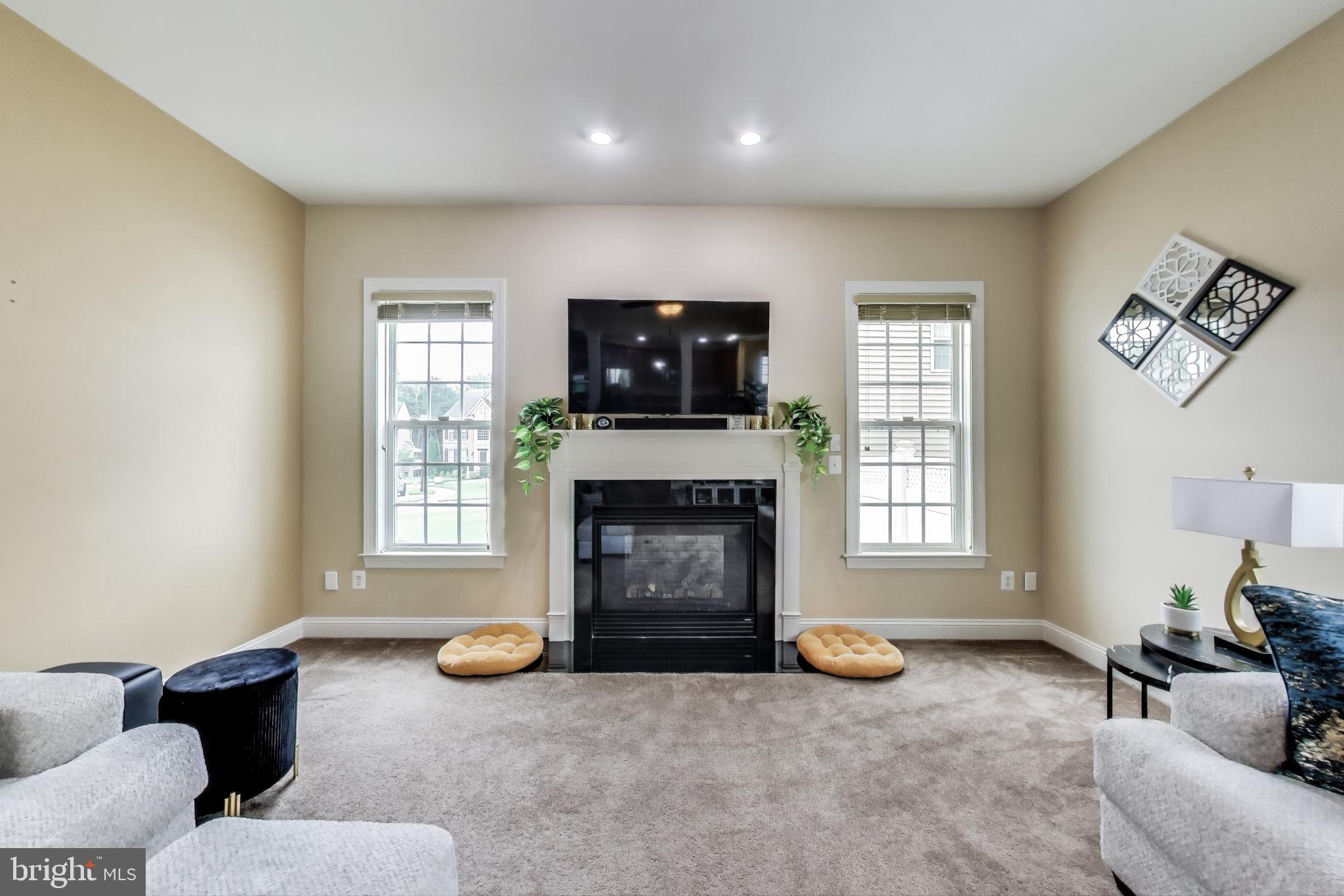 TURNBURY RUN AT ZEBRON - Residential