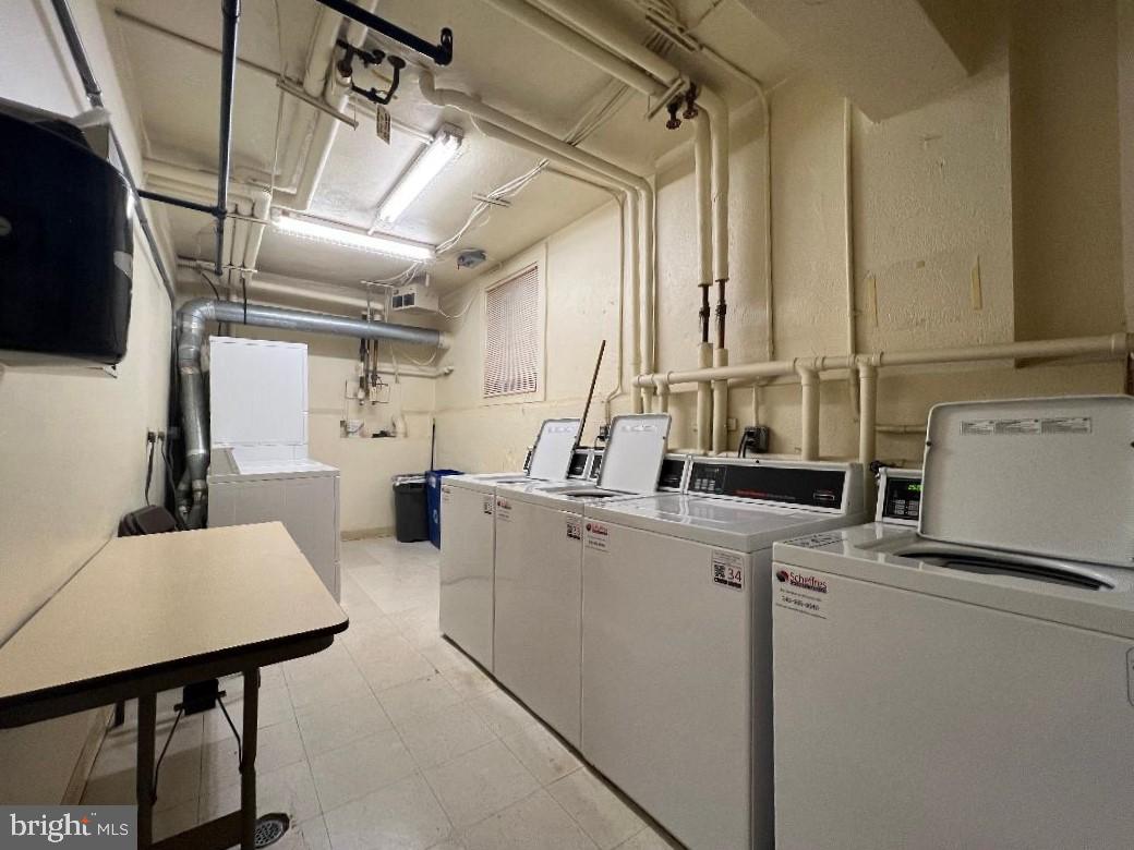 COLONIAL VILLAGE III - Residential Lease