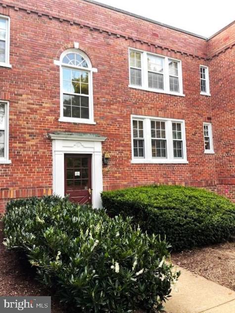 COLONIAL VILLAGE III - Residential Lease