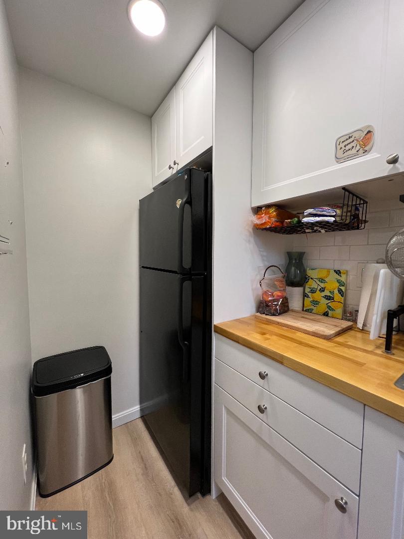 COLONIAL VILLAGE III - Residential Lease