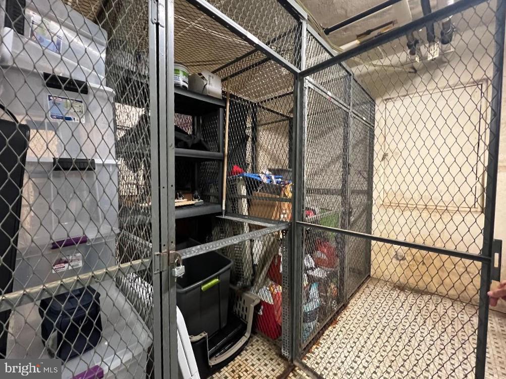 COLONIAL VILLAGE III - Residential Lease