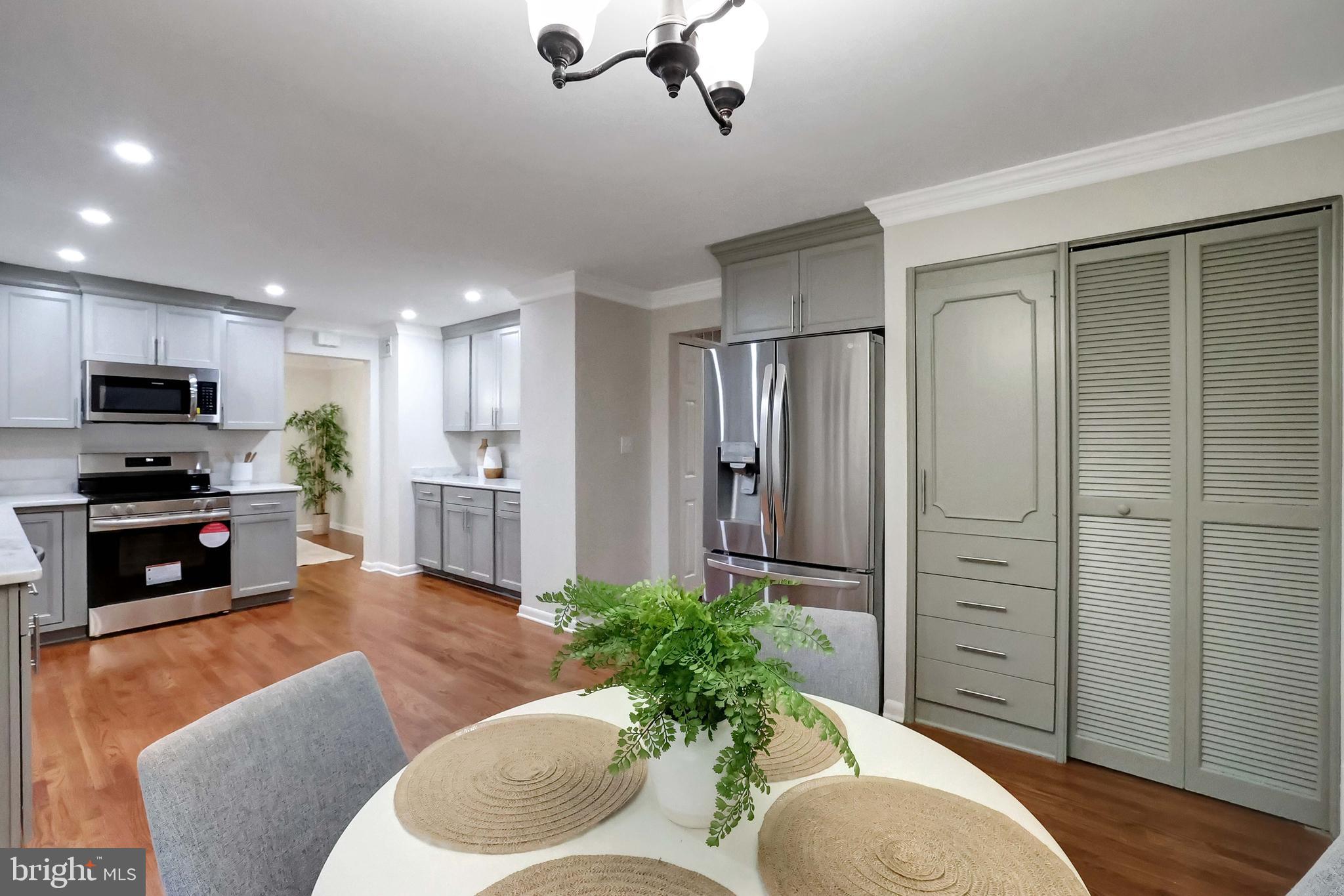 SILVER SPRING - Residential