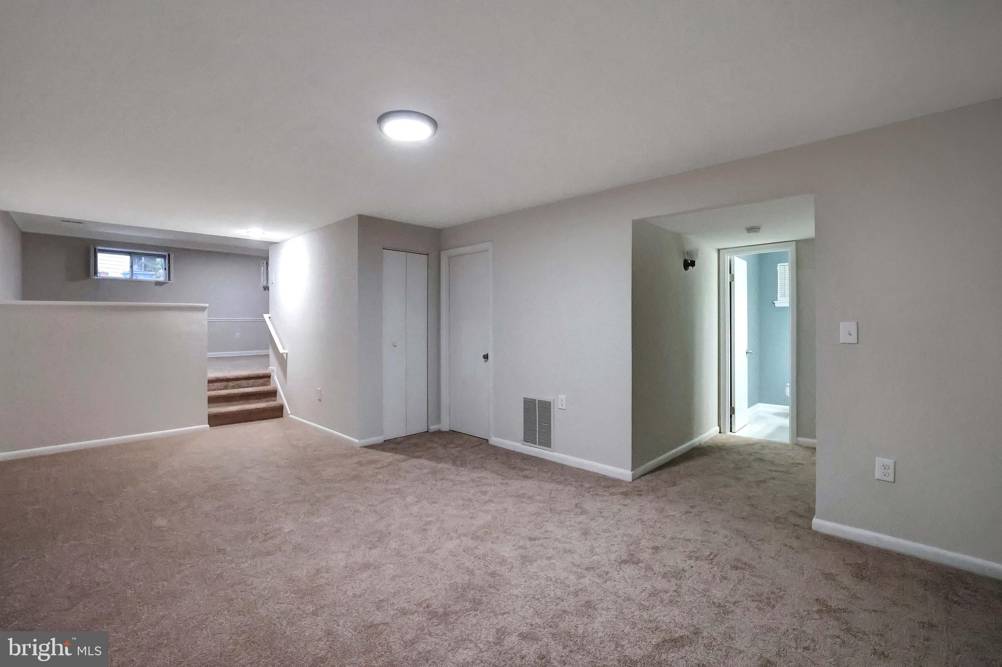 SILVER SPRING - Residential