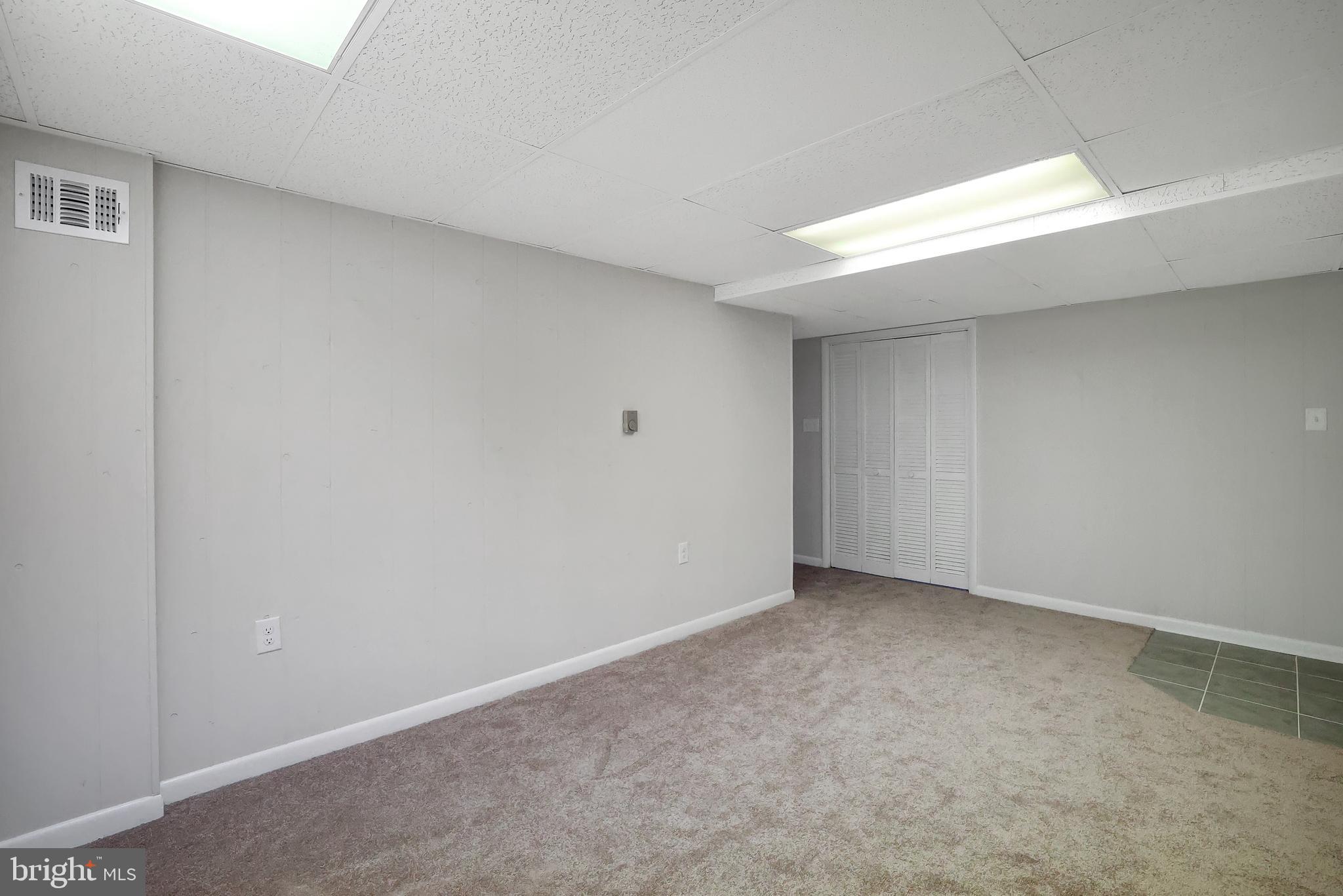 SILVER SPRING - Residential