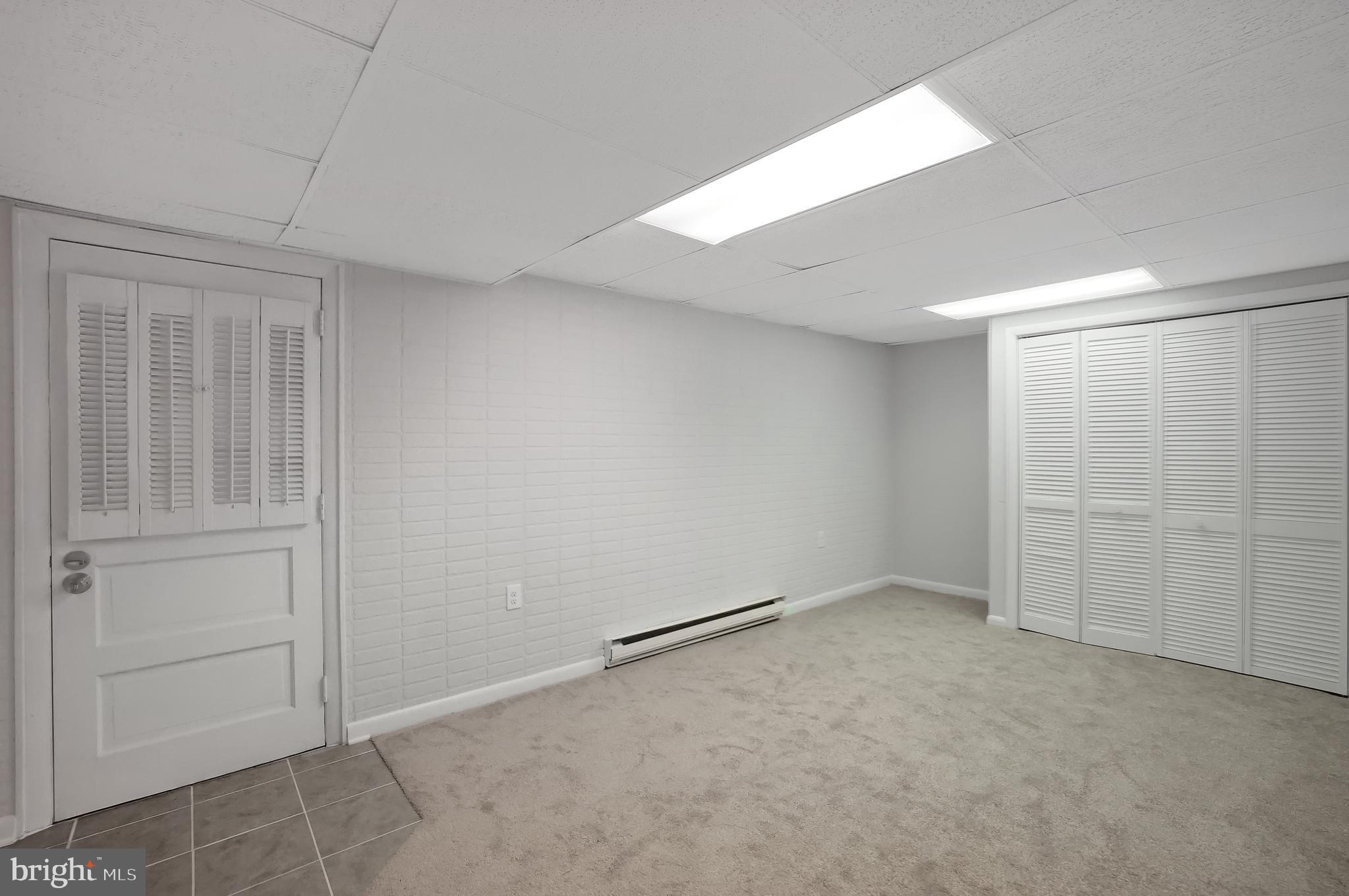 SILVER SPRING - Residential