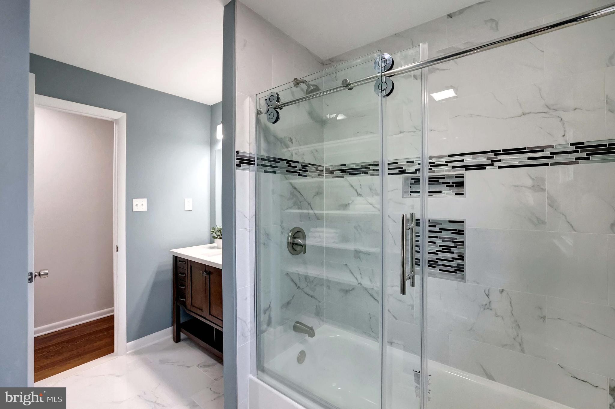 SILVER SPRING - Residential