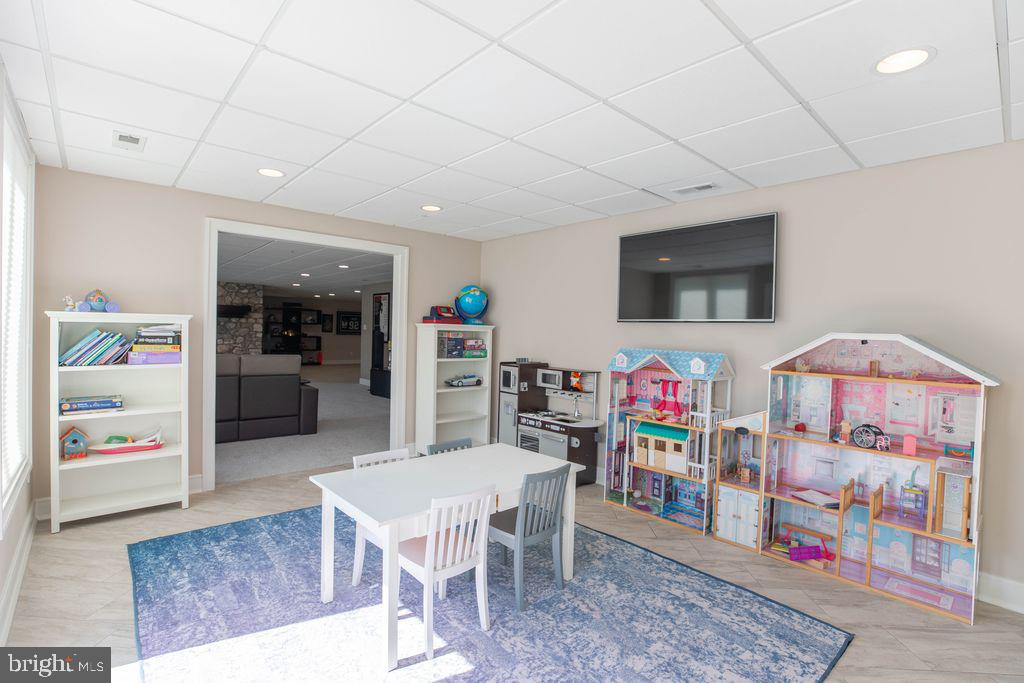 MERRICK FARM - Residential