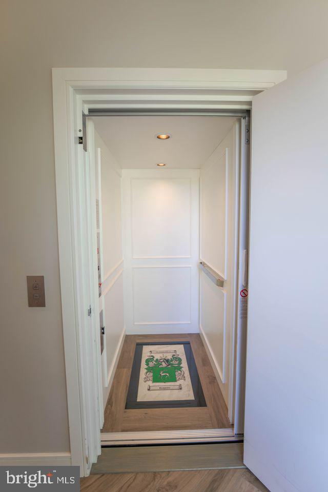 MERRICK FARM - Residential