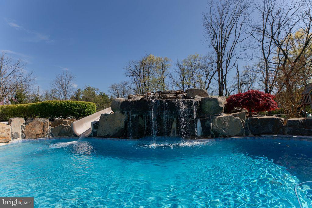 MERRICK FARM - Residential