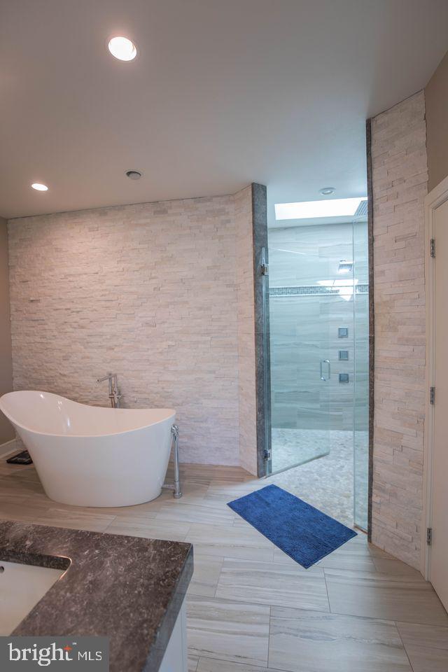 MERRICK FARM - Residential