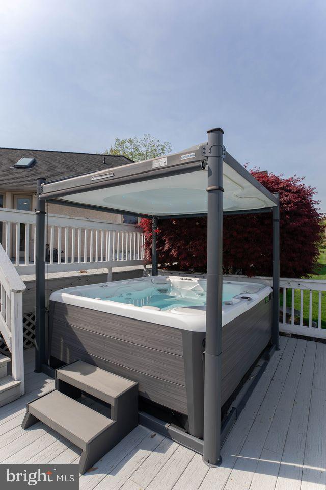 MERRICK FARM - Residential