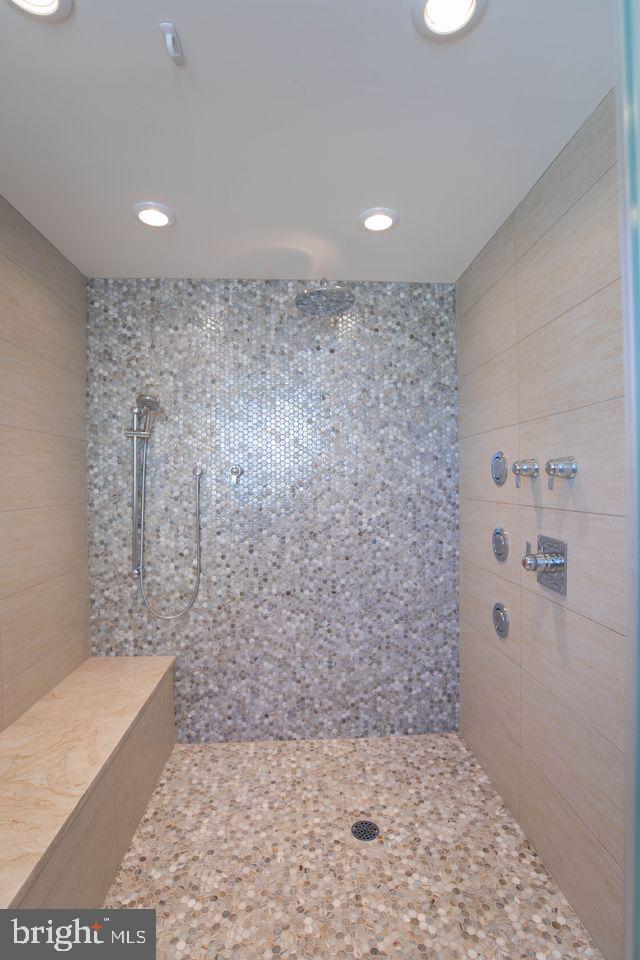 MERRICK FARM - Residential