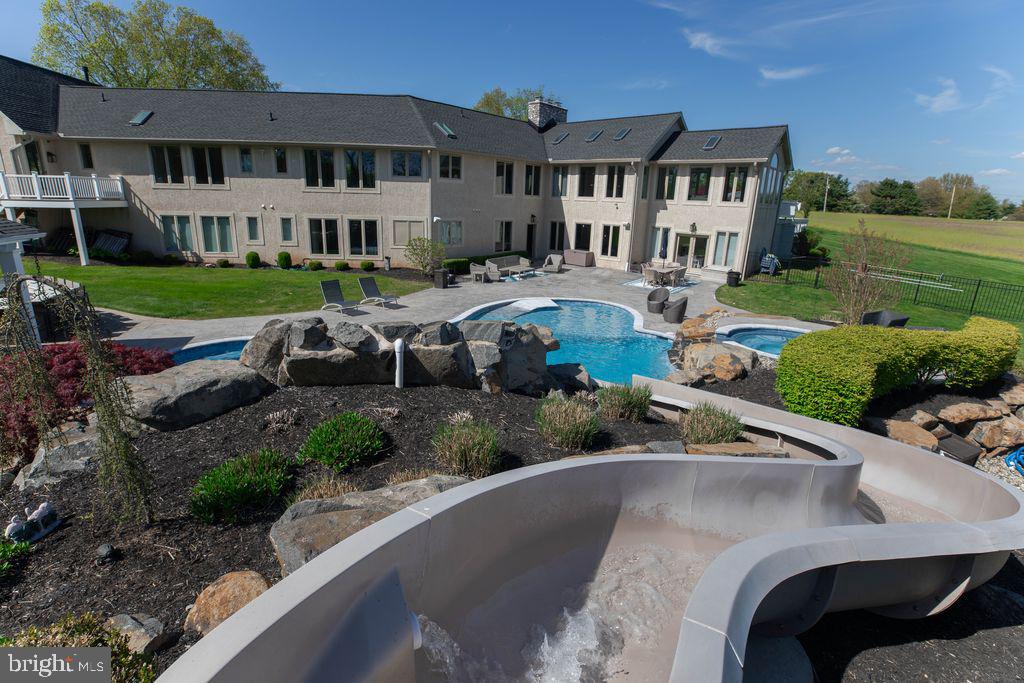 MERRICK FARM - Residential