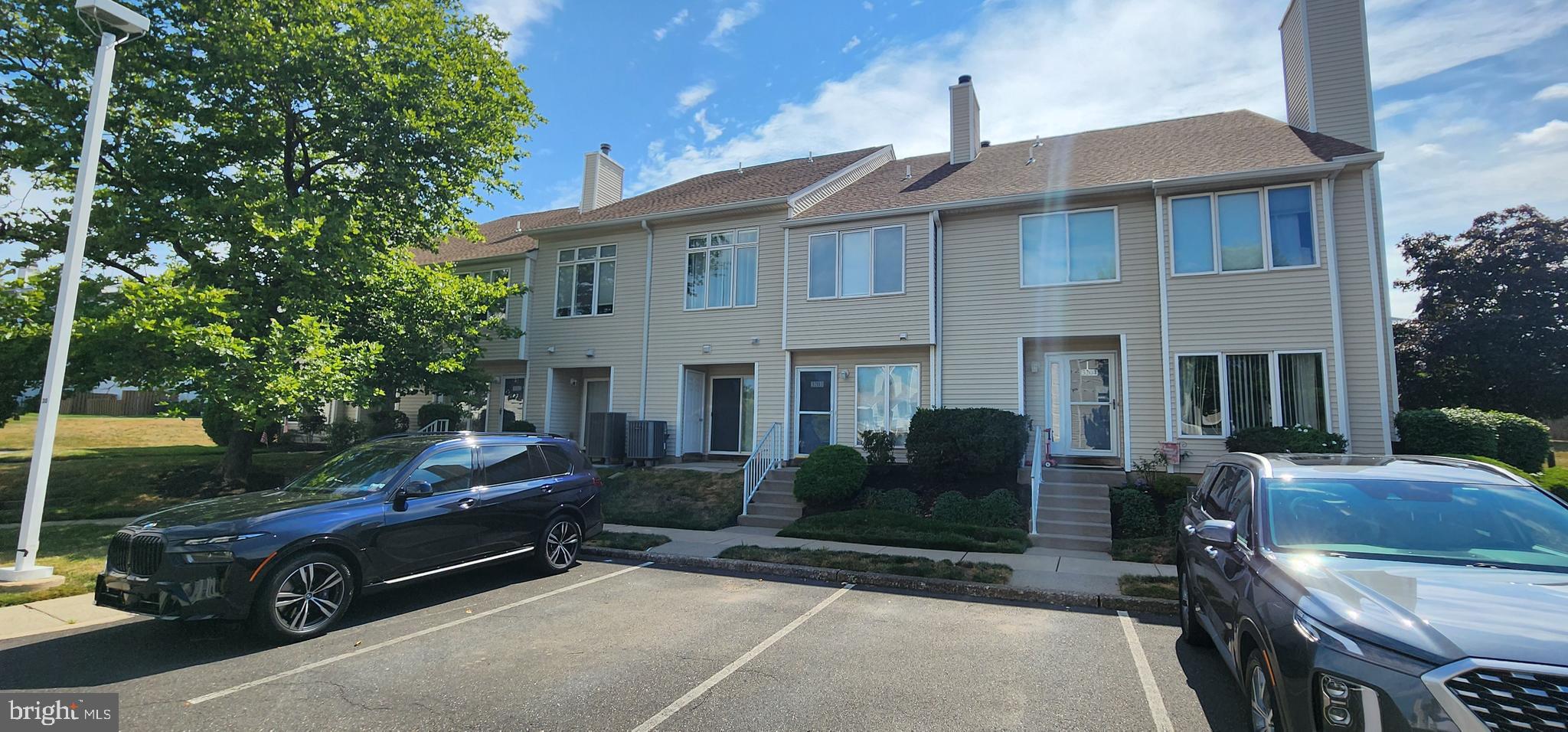 MONTGOMERY PLACE - Residential Lease