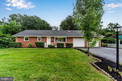 Homes For Sale - 531 Hamilton Street<br/> Cumberland County, CARLISLE, PA 17013