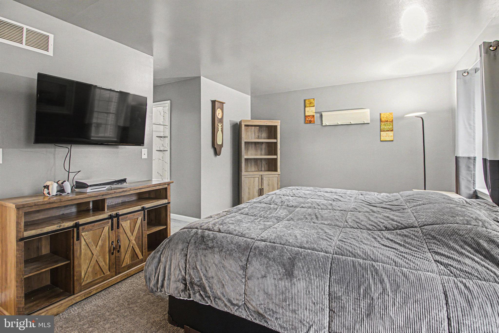 DERRY TOWNSHIP - Residential