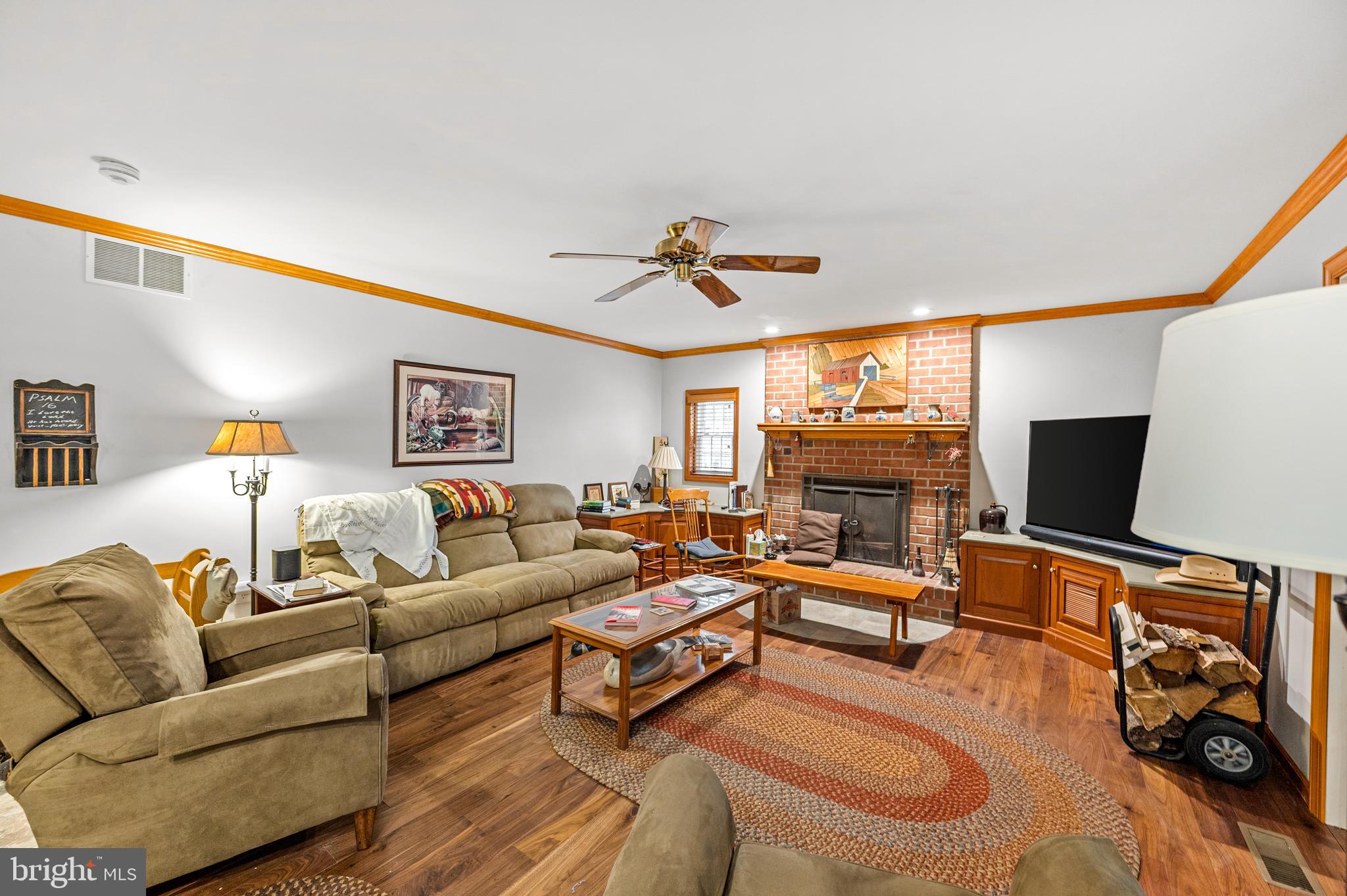 WILLOW SPRINGS - Residential