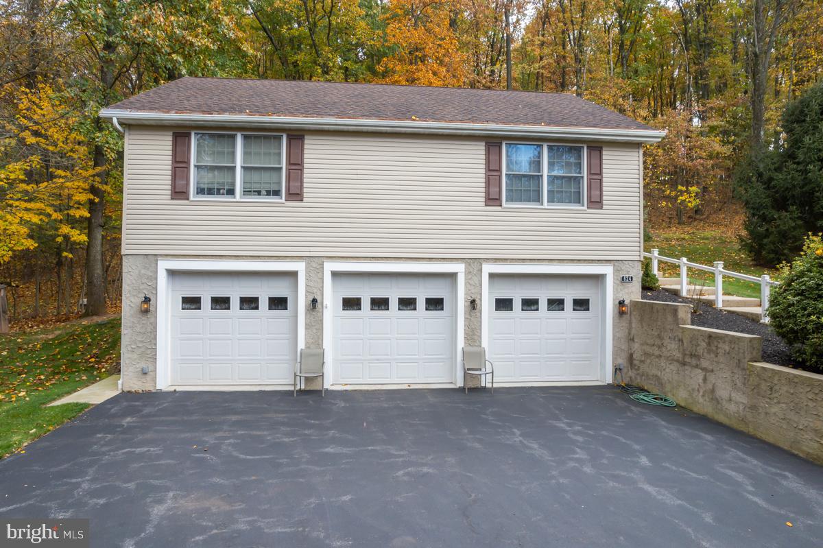 WILLOW SPRINGS - Residential