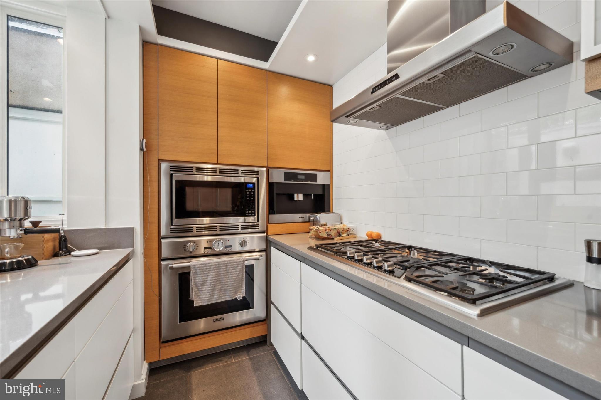 RITTENHOUSE SQUARE - Residential Lease