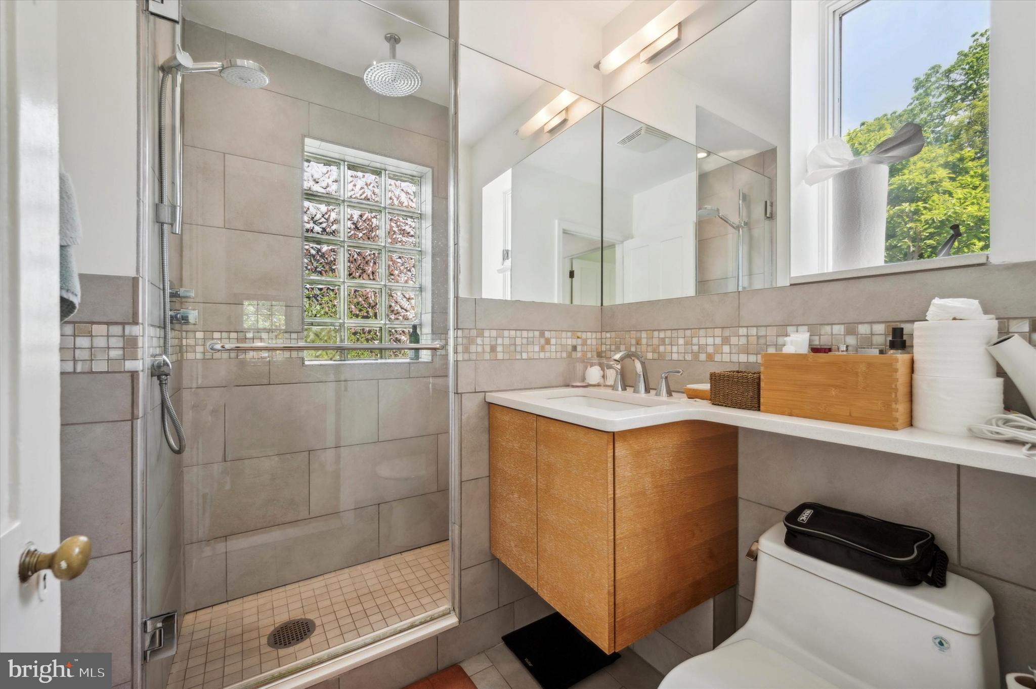 RITTENHOUSE SQUARE - Residential Lease