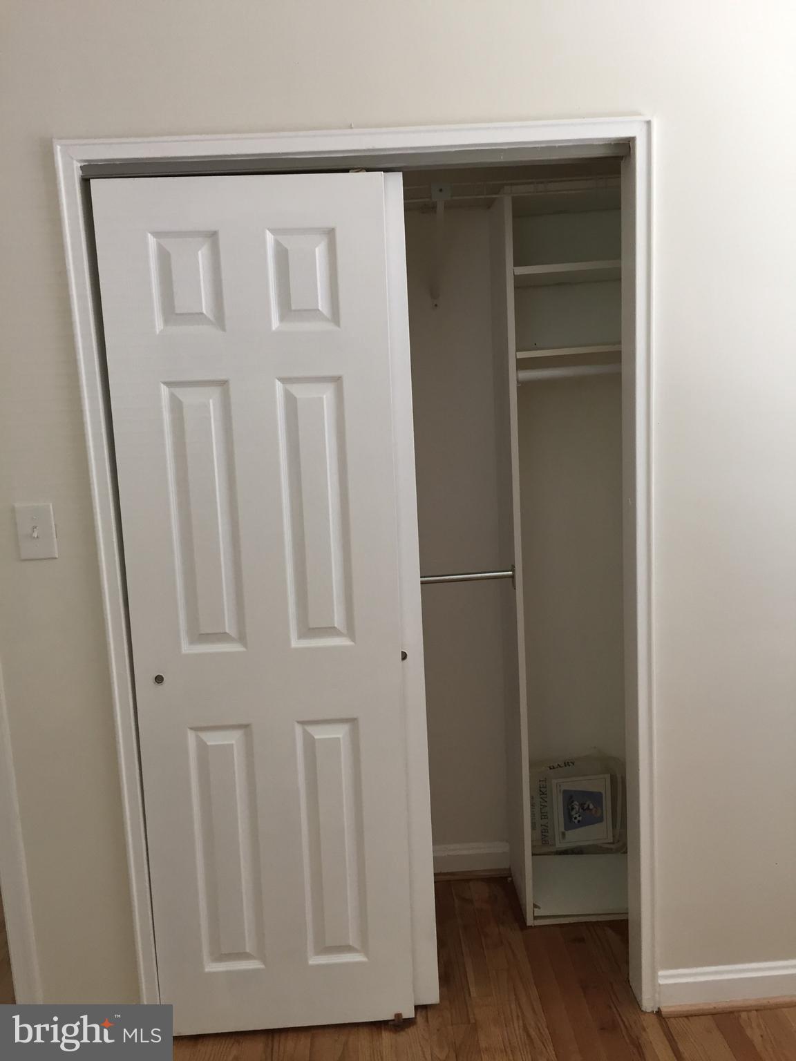 COLUMBIA PINES - Residential Lease