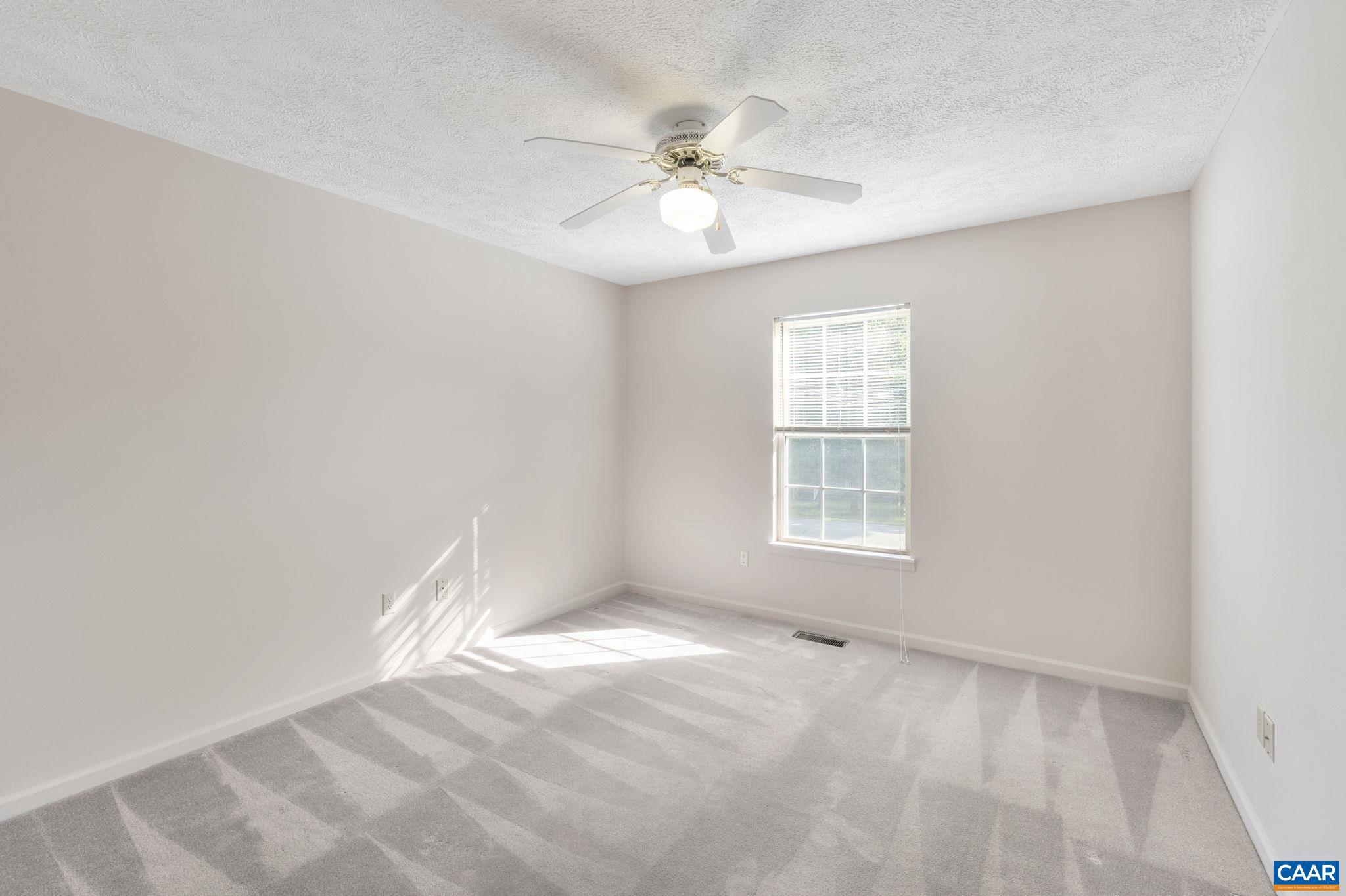 LAKE MONTICELLO - Residential