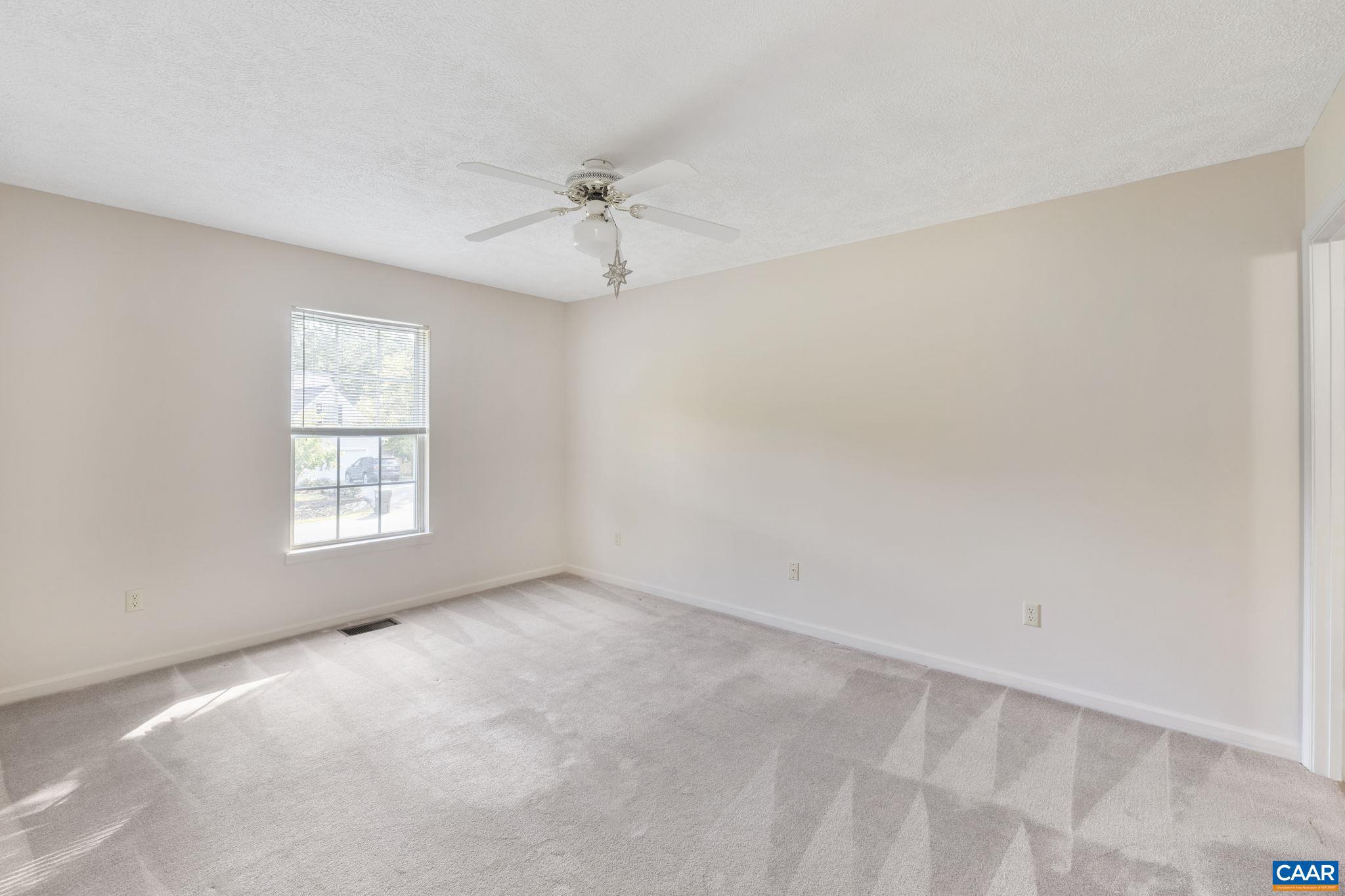 LAKE MONTICELLO - Residential