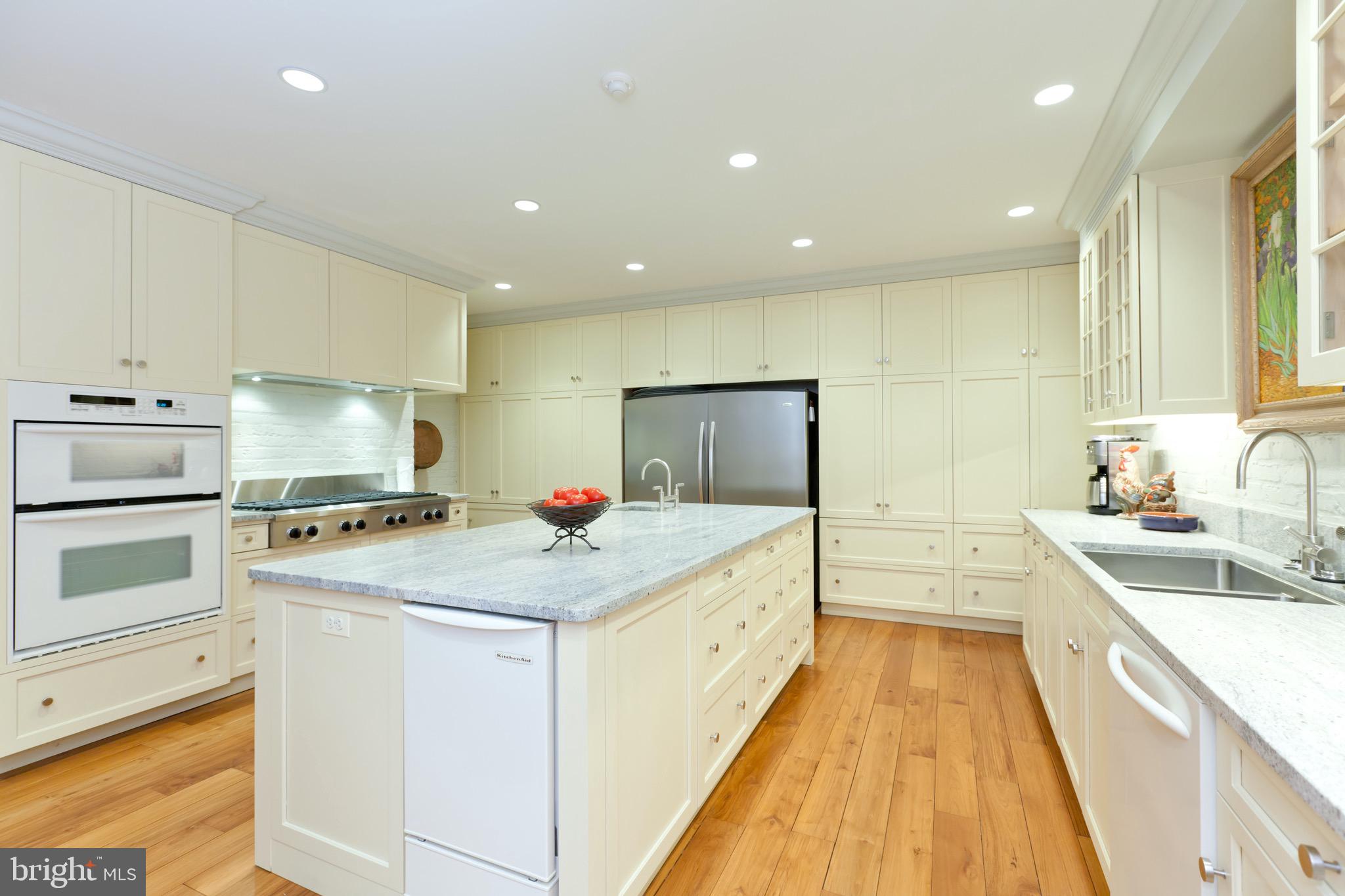 WINCHESTER ESTATES - Residential