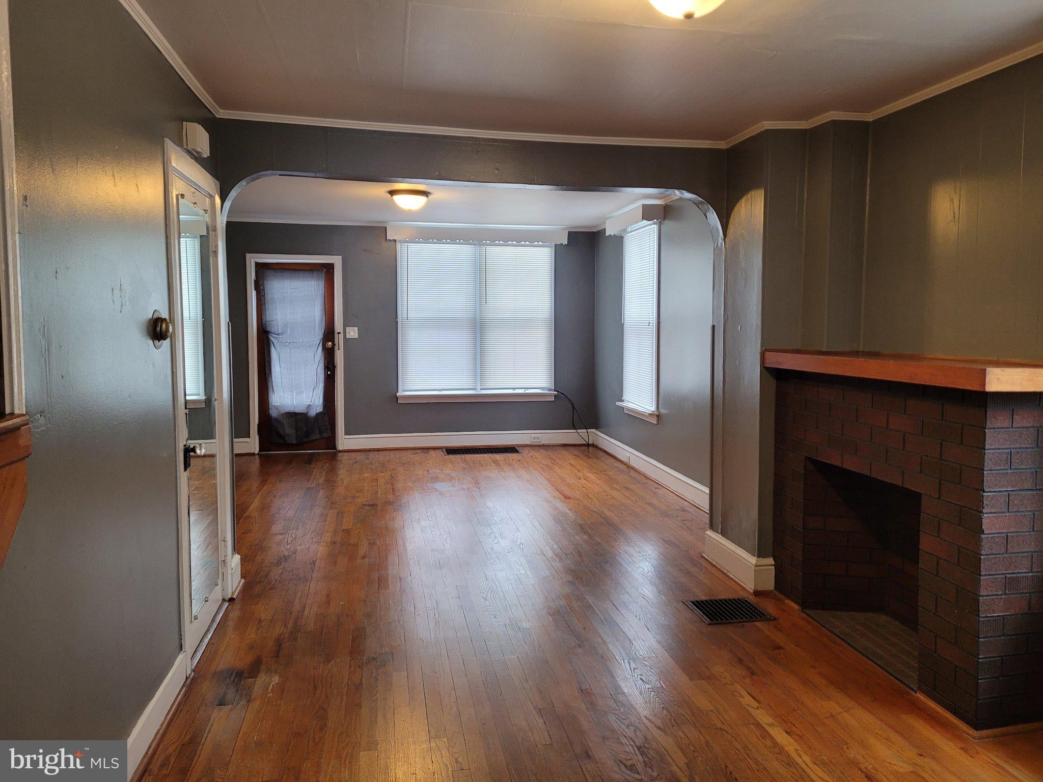 320 E ORANGE STREET