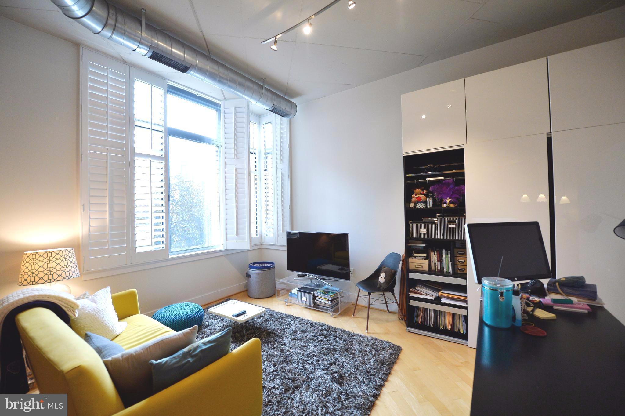 CONDOS AT CARLYLE SQUARE - Residential Lease