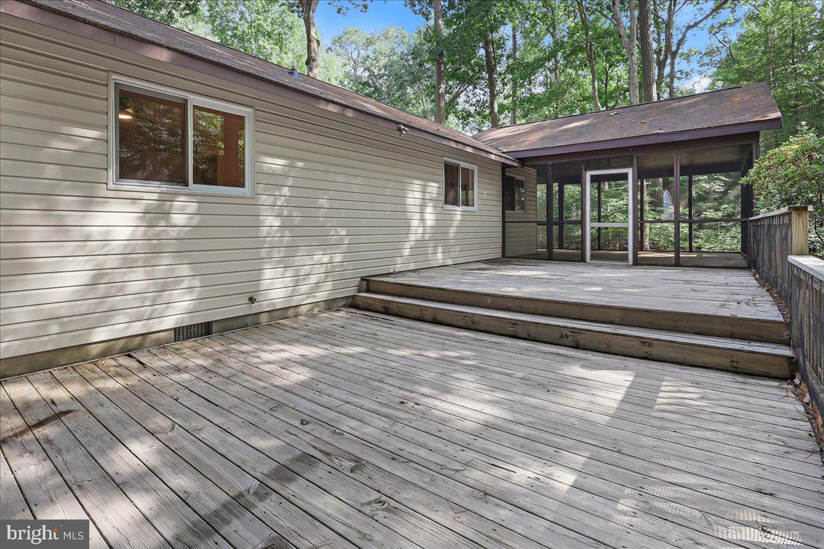 10 STONEMEADOW COURT